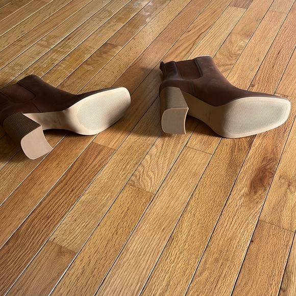 NINE WEST Women’s Tobin Ankle Boot - Picture 13 of 15